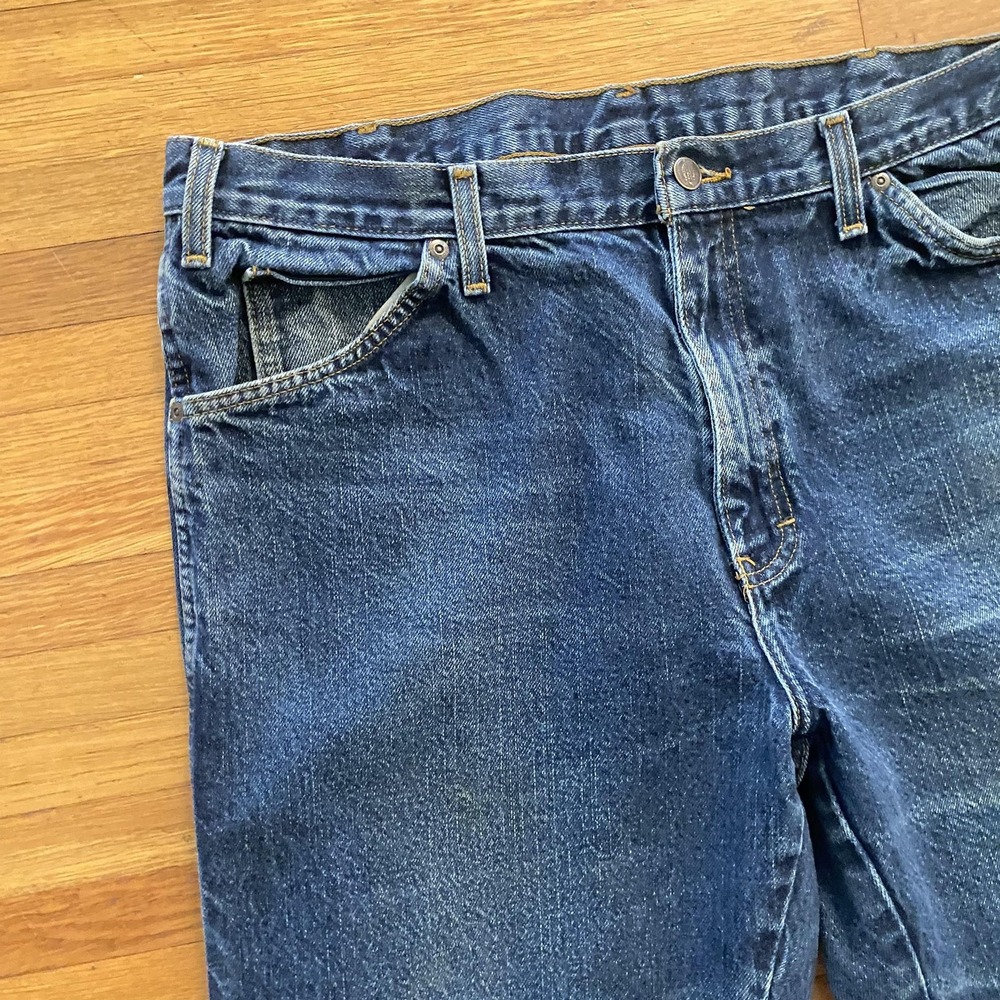 Dickies Jeans Mens 38x34 Blue Denim Straight Leg Workwear 5 Pocket Zip Fly Faded - Picture 3 of 15